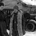 Овчуков-Суворов Борис Яковлевич(в центре) МАУК МТК ЗСМД ОФ 2876.jpg